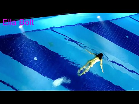❤️ నేను చూడటం ఆపలేను, ELLA BOLT రిసార్ట్ పూల్లో నగ్నంగా ఈత కొడుతూ దొరికిన యువ అందగత్తె ❤️❌ పోర్న్ వద్ద te.nomescriativos.top ❌